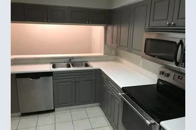 3023 Alcazar Place #202, Palm Beach Gardens, FL 33410 - Photo 4
