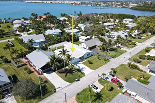 1123 Granada, Hutchinson Island, FL 34949 - Photo 2