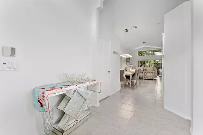 6887 Viale Elizabeth, Delray Beach, FL 33446 - Photo 4