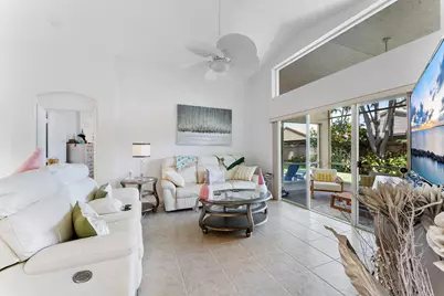 6887 Viale Elizabeth, Delray Beach, FL 33446 - Photo 10