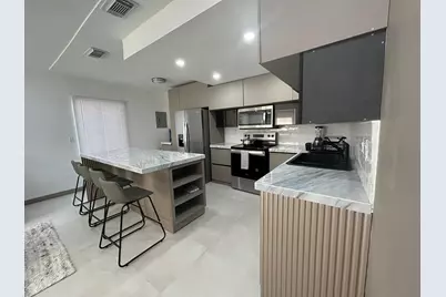 217 SW 15th Street, Fort Lauderdale, FL 33315 - Photo 1