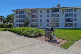 3650 Whitehall Dr, West Palm Beach, FL 33401 - Photo 28