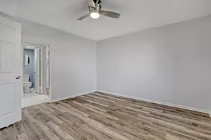 3650 Whitehall Dr, West Palm Beach, FL 33401 - Photo 18