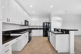 8198 Azure Coast Blvd, Lake Worth, FL 33467 - Photo 4