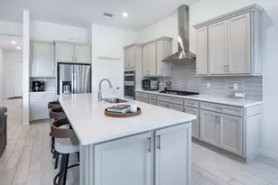 599 SE Villandry Way, Port Saint Lucie, FL 34984 - Photo 2