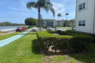 170 Horizons E, Boynton Beach, FL 33435 - Photo 2