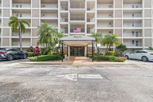 2901 S Palm Aire Dr, Pompano Beach, FL 33069 - Photo 1