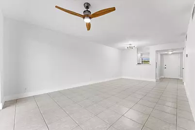 200 W Jacaranda Country Club Drive #3c, Plantation, FL 33324 - Photo 6