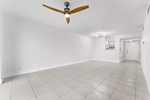 200 W Jacaranda Country Club Dr, Plantation, FL 33324 - Photo 6