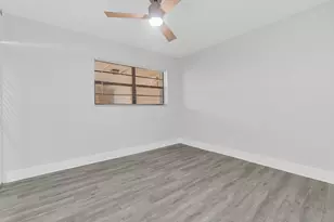 200 W Jacaranda Country Club Dr, Plantation, FL 33324 - Photo 26