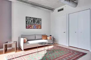 690 SW 1st Ct, Miami, FL 33130 - Photo 2