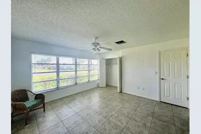 5725 E Fernley Dr Drive E #65, West Palm Beach, FL 33415 - Photo 6