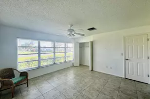 5725 E Fernley Dr Dr E, West Palm Beach, FL 33415 - Photo 6