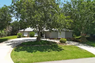 1070 47th Ave SW, Vero Beach, FL 32968 - Photo 2