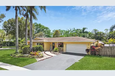 5900 SW 18th Street, Plantation, FL 33317 - Photo 2