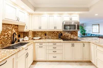 875 E Camino Real, Boca Raton, FL 33432 - Photo 6