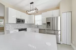 1780 Pierside Cir, Wellington, FL 33414 - Photo 4