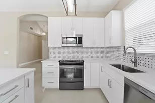 1780 Pierside Cir, Wellington, FL 33414 - Photo 2