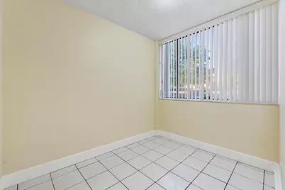 3100 NW 46th Street #102, Oakland Park, FL 33309 - Photo 12