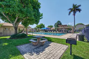 2132 SW 82nd Ave, Davie, FL 33324 - Photo 36