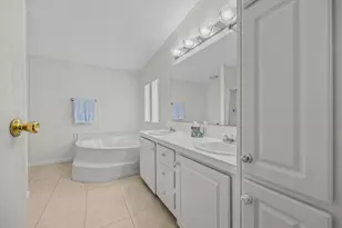 3800 Spatterdock Ln, Port Saint Lucie, FL 34952 - Photo 16