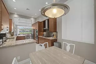 76 Laguna Dr, Palm Beach Gardens, FL 33418 - Photo 10