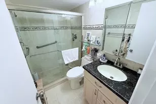284 Grantham F, Deerfield Beach, FL 33442 - Photo 6