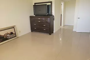 3050 N Palm Aire Dr, Pompano Beach, FL 33069 - Photo 8