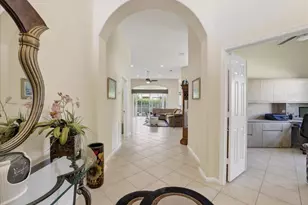 7196 Lorenzo Ln, Delray Beach, FL 33446 - Photo 8