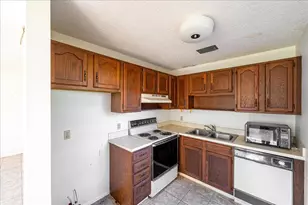 28 Lake Vista Trail, Port Saint Lucie, FL 34952 - Photo 6
