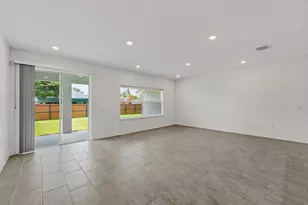 1070 SW Versailles Ave, Port Saint Lucie, FL 34953 - Photo 8