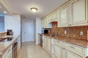 250 S Ocean Blvd, Boca Raton, FL 33432 - Photo 16
