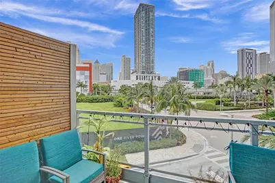 90 SW 3rd Street #Th300b, Miami, FL 33130 - Photo 16