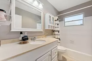 428 SE 2nd St, Deerfield Beach, FL 33441 - Photo 16