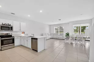 6933 N Harbours Edge Ave, Lake Worth, FL 33467 - Photo 10