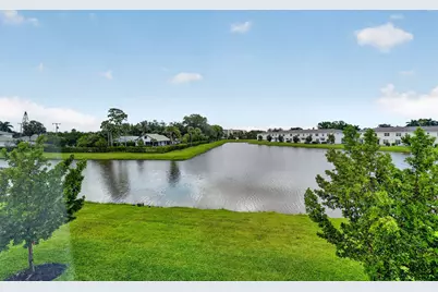 6933 N Harbours Edge Avenue, Lake Worth, FL 33467 - Photo 32