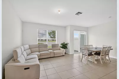 6933 N Harbours Edge Avenue, Lake Worth, FL 33467 - Photo 20