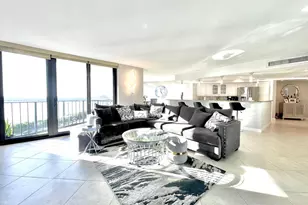 5420 N Ocean Dr, Singer Island, FL 33404 - Photo 10