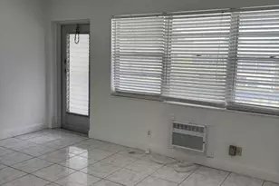 218 Windsor J, West Palm Beach, FL 33417 - Photo 10