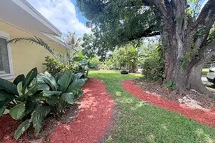 4905 Williams Rd, Palm Beach Gardens, FL 33418 - Photo 2