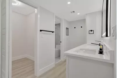 3505 Oaks Way #204, Pompano Beach, FL 33069 - Photo 16