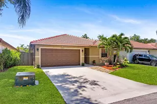 12234 Brisbane Ln, Wellington, FL 33414 - Photo 2