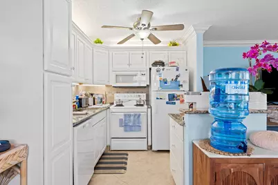 850 E Horizons E #309, Boynton Beach, FL 33435 - Photo 6