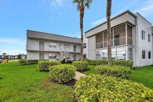 187 Normandy D, Delray Beach, FL 33484 - Photo 4