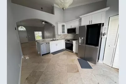 7657 Sanctuary Drive, Coral Springs, FL 33065 - Photo 4