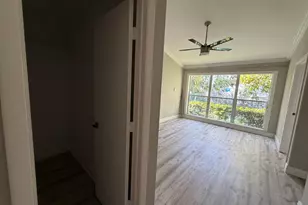 7657 Sanctuary Dr, Coral Springs, FL 33065 - Photo 6