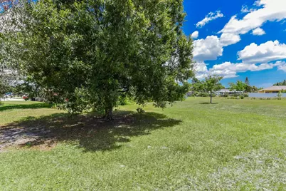 915 SW John Maccormack Terrace, Port Saint Lucie, FL 34953 - Photo 18