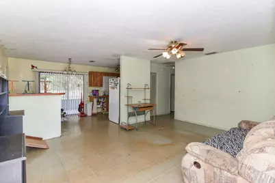 915 SW John Maccormack Terrace, Port Saint Lucie, FL 34953 - Photo 4