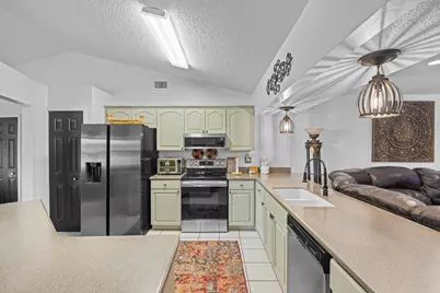 686 SW Hoffenberg Avenue, Port Saint Lucie, FL 34953 - Photo 14