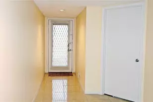 1110 SW 125th Ave, Pembroke Pines, FL 33027 - Photo 6